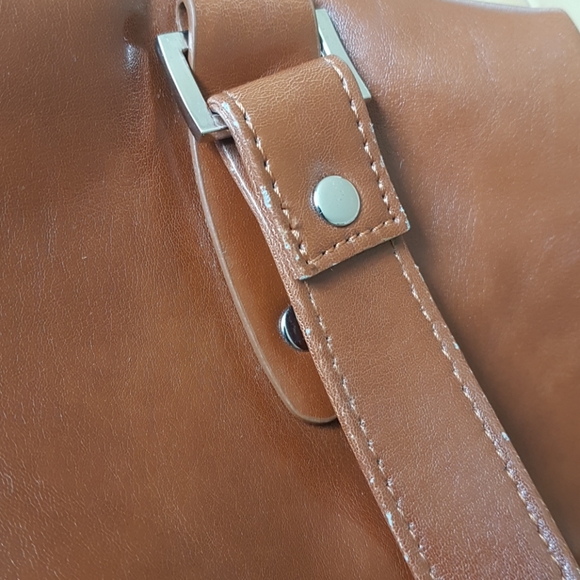 Matt & Nat- Vegan Leather Shoulder Bag - Picture 12 of 16